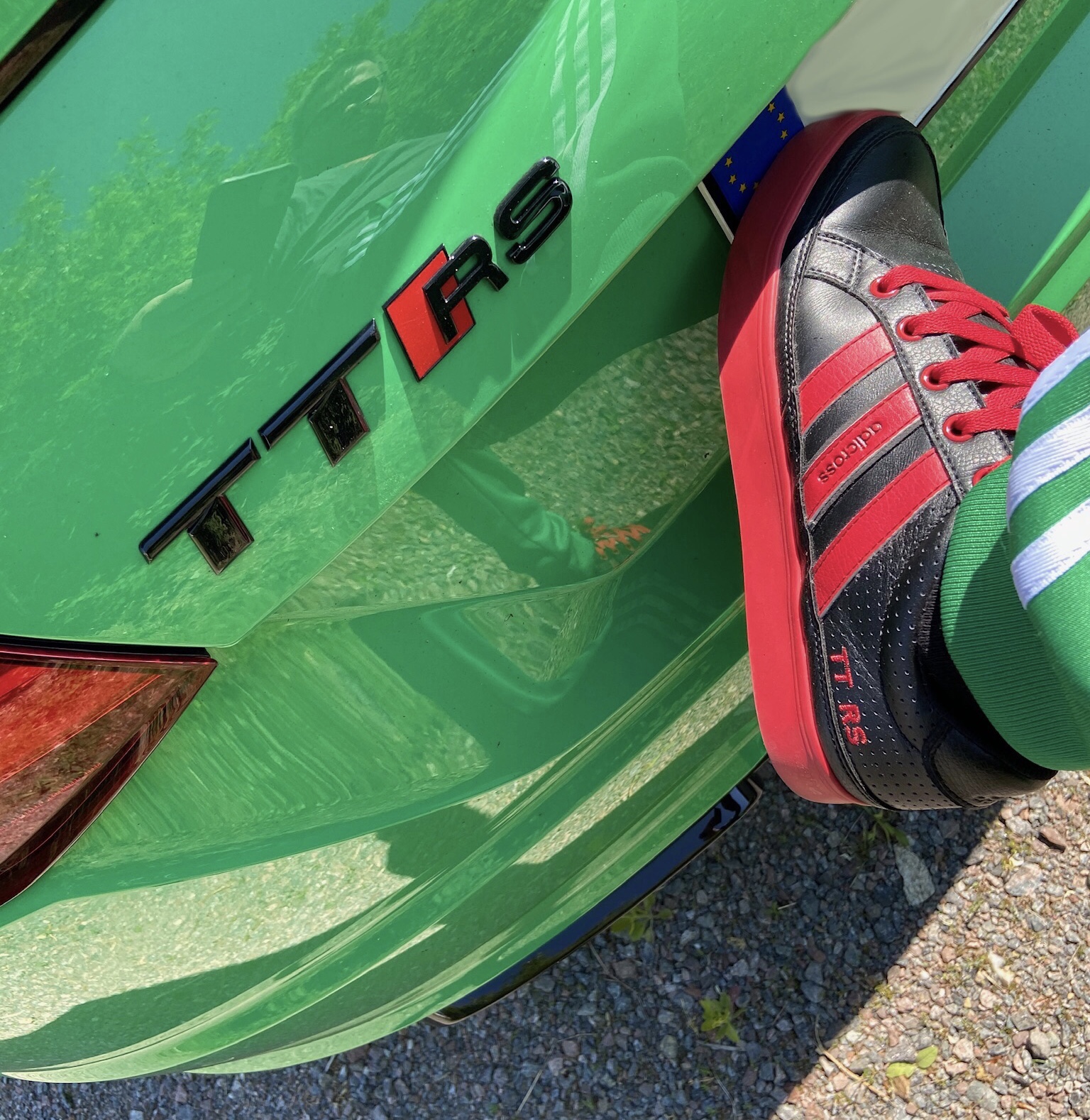 Die adidas TTRS adicross